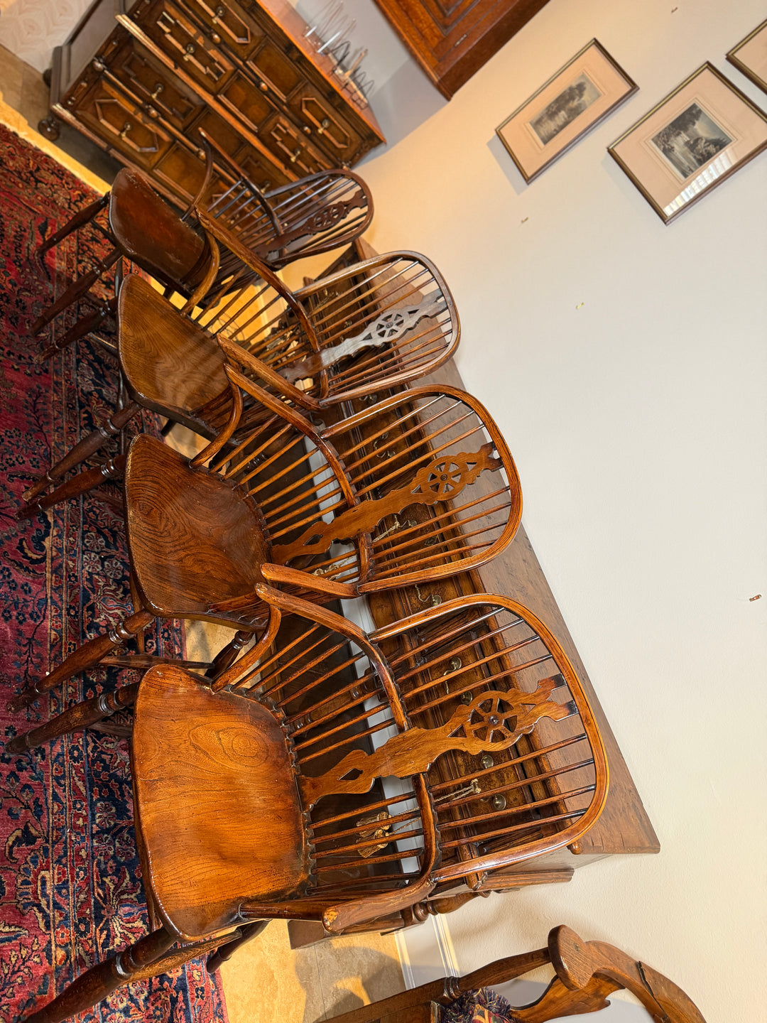 Set of 4 Windsor Double Bow Antique Chairs c. 1830