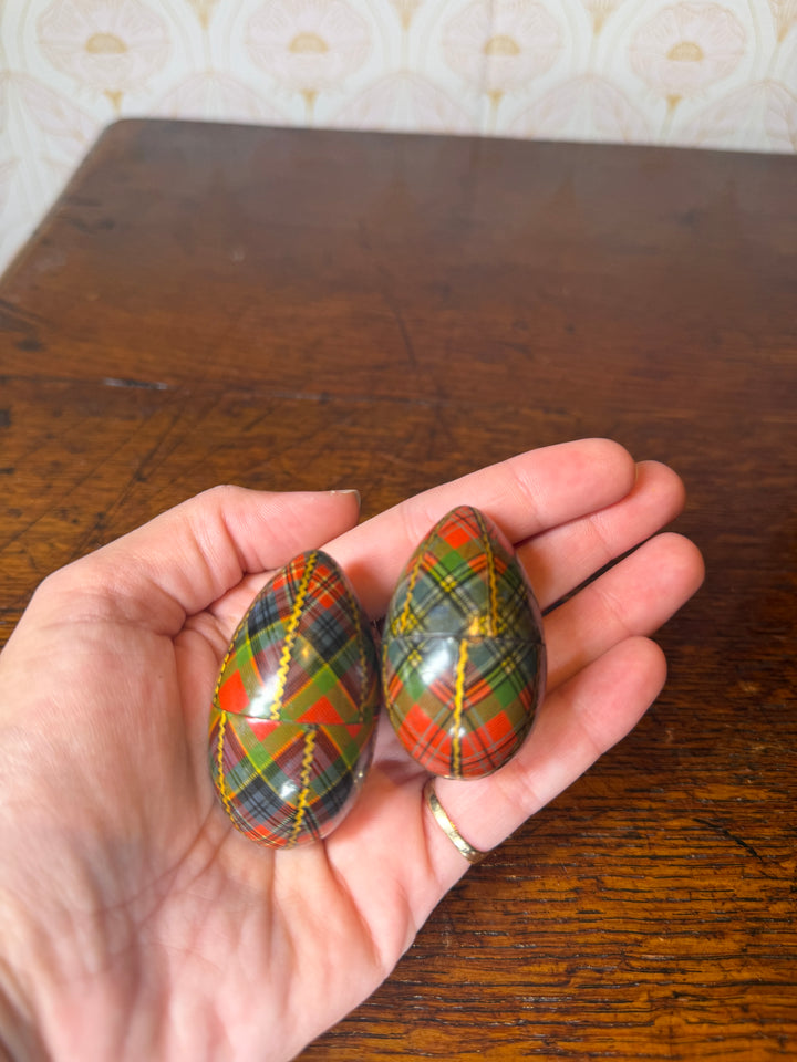 Set of 2 Tartan Eggs