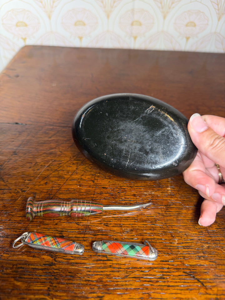 Round Tartan Dish and set of 3 Tartan Tools