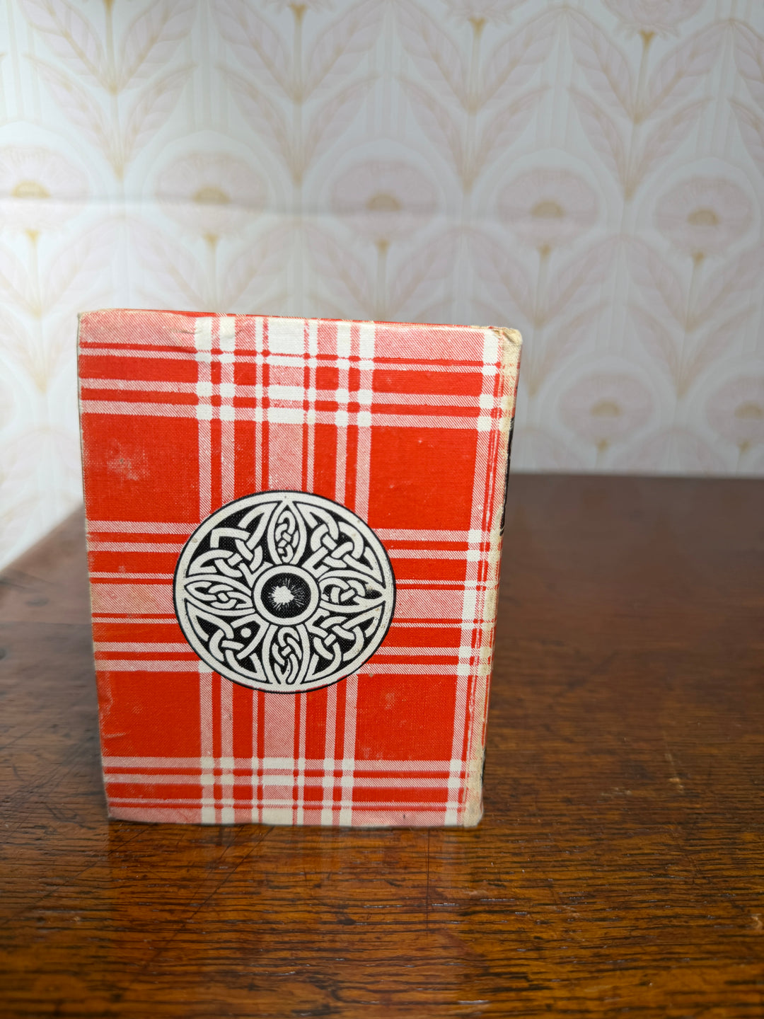 Scottish Clans Tartan Book