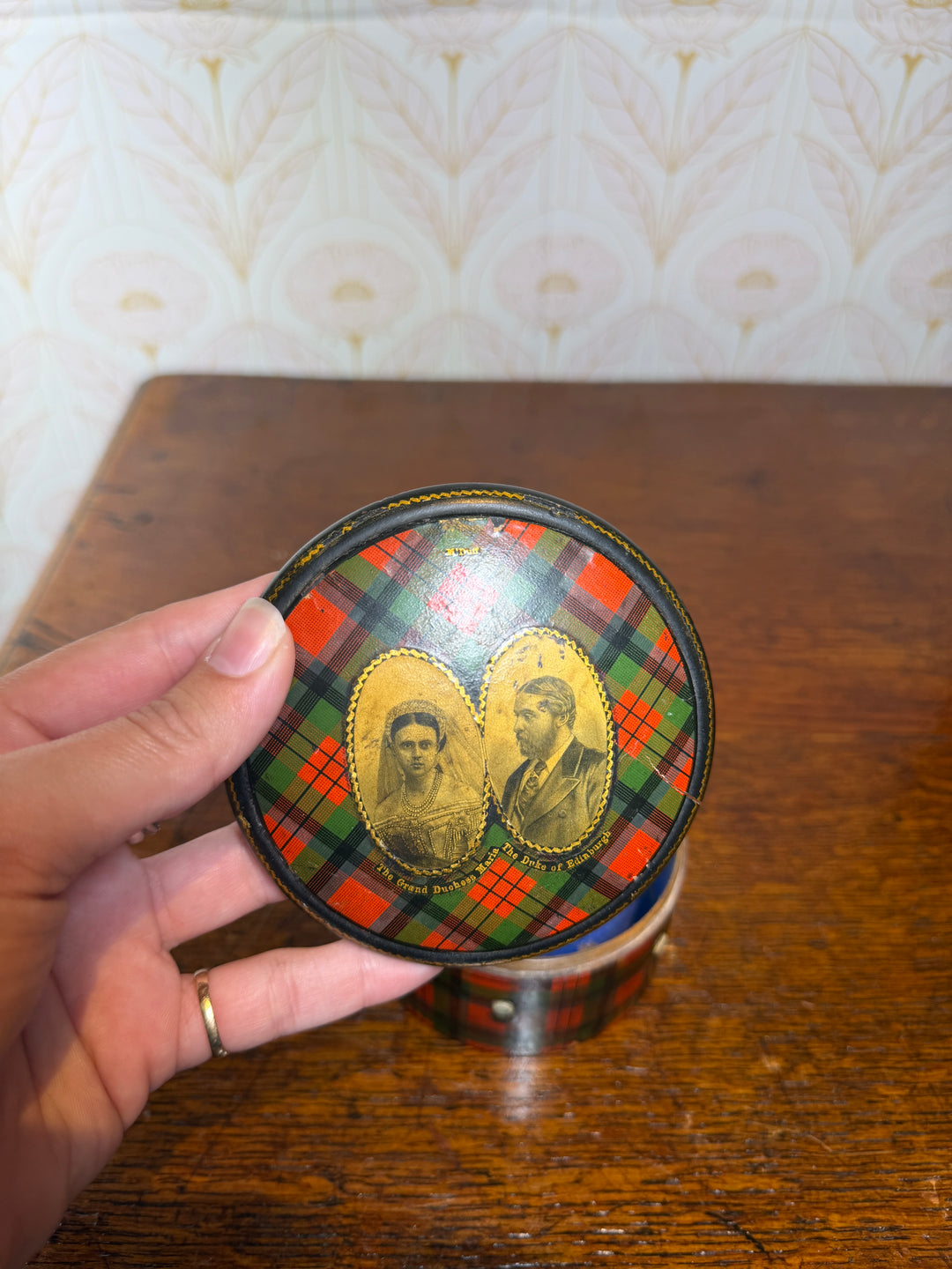 Tartan Circular Box