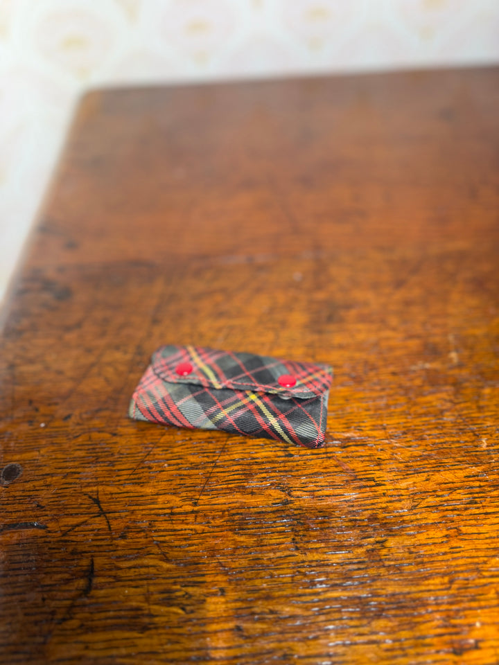 Tartan Pouch with Golf Tees