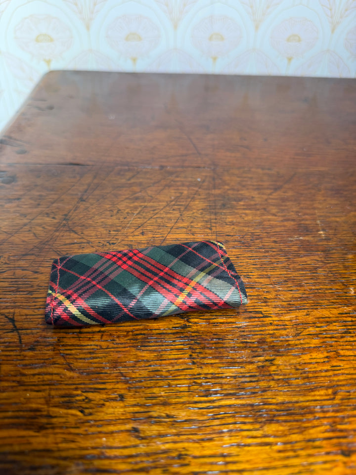 Tartan Pouch with Golf Tees